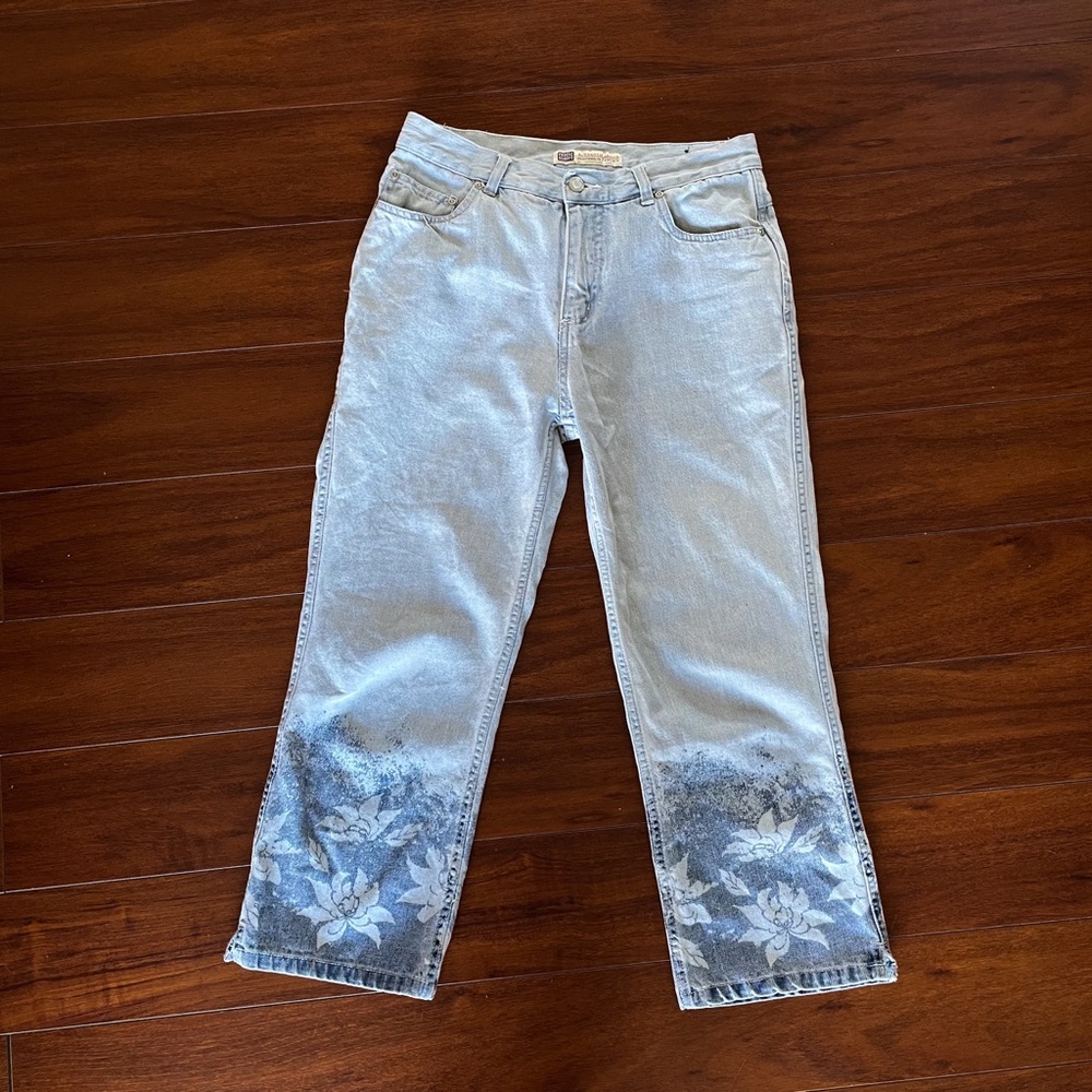 Faded Glory Authentic Light Blue printed capri denim jeans